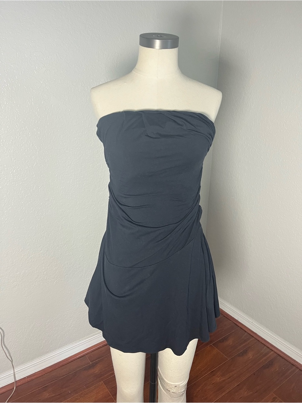 Abercrombie & Fitch Strapless Charcoal Mini Dress